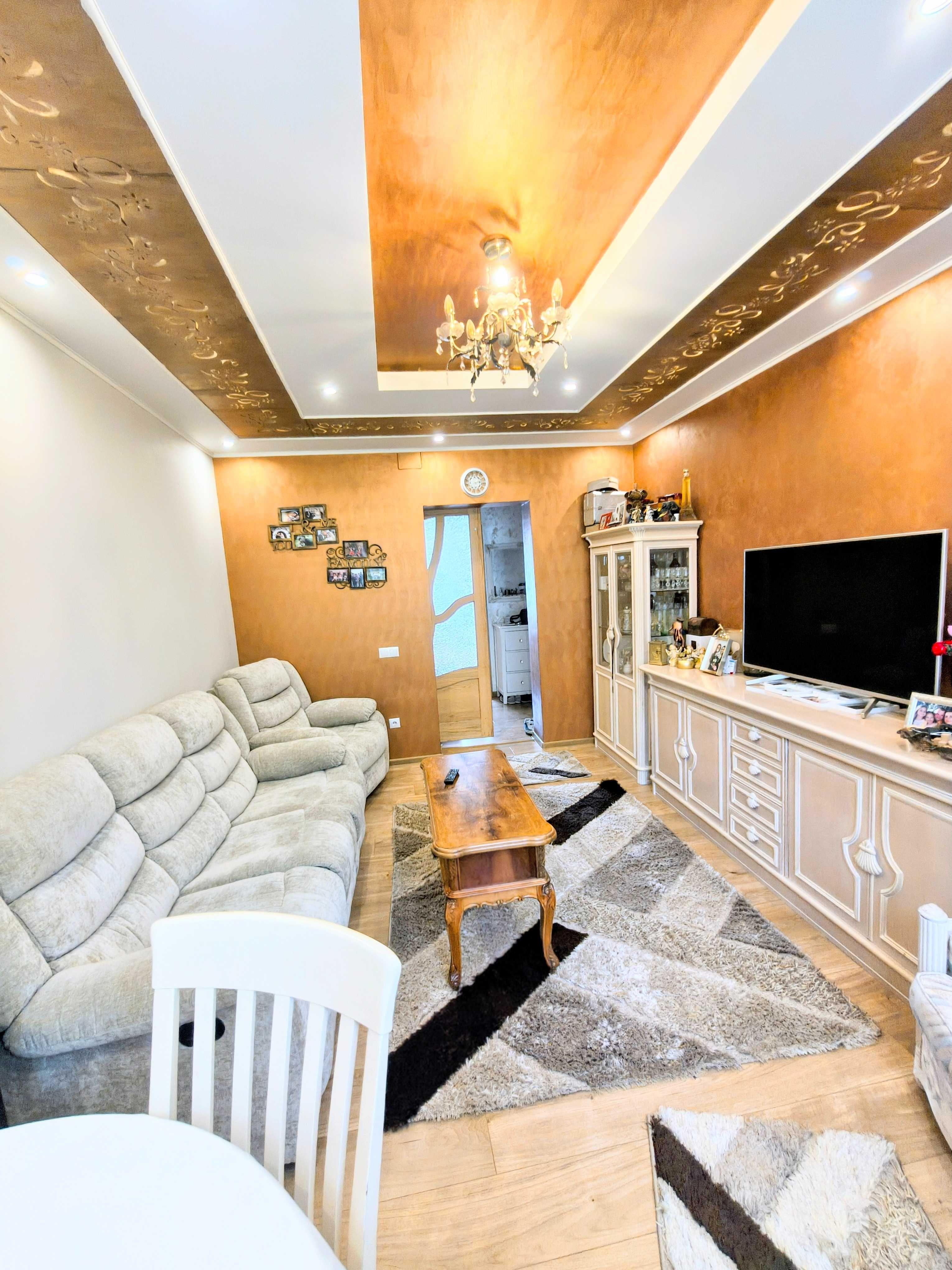 Ap. 3 camere decomandat | str. Ioan Slavici | Etaj 3 | 2 băi | Boxă | opțional garaj intabulat - imagine 1