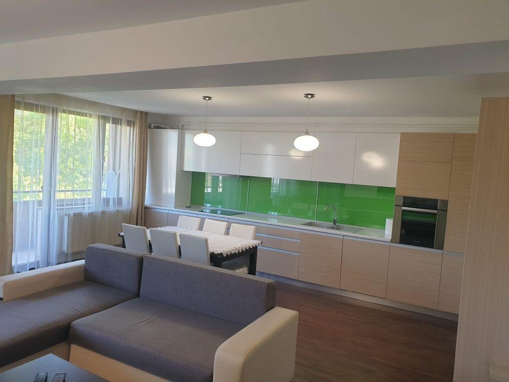 Dau in chirie apartament ultracentral