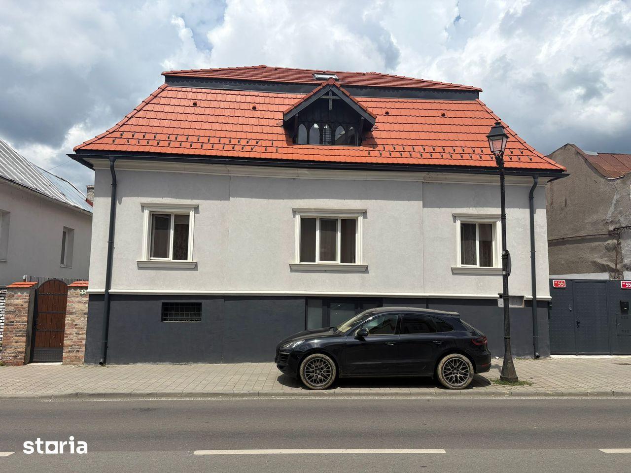 Casă individuală cu 3 unități funcționale – Centrul Baia Mare - imagine 1