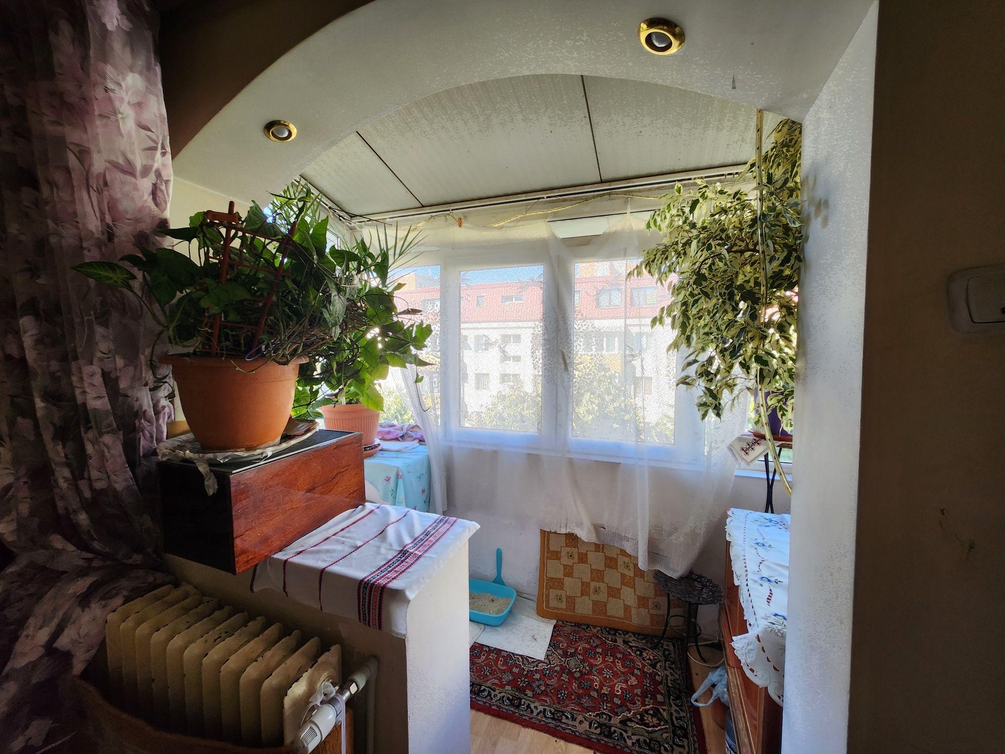 Apartament 3 camere C-uri - imagine 1