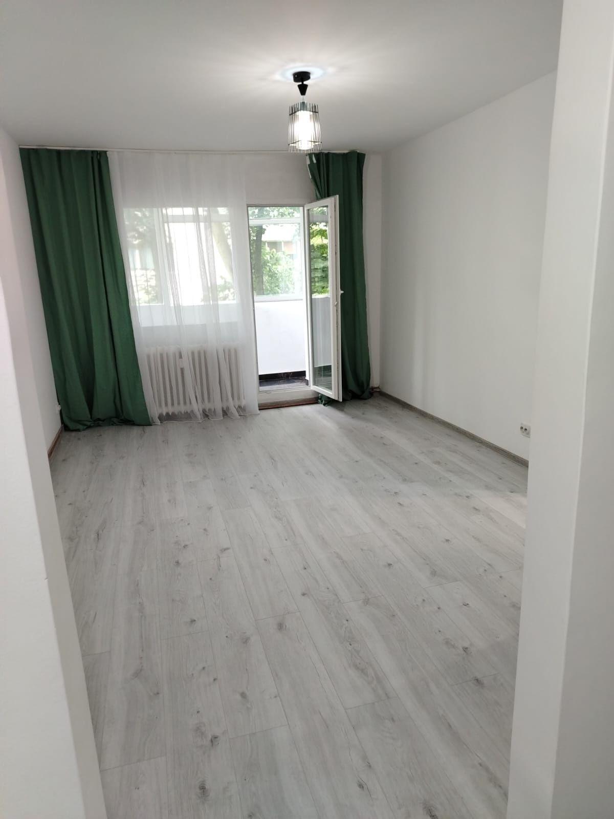 Proprietar vând Ap 3cam D Tatarasi et2/4, bloc farā risc seismic! - imagine 1