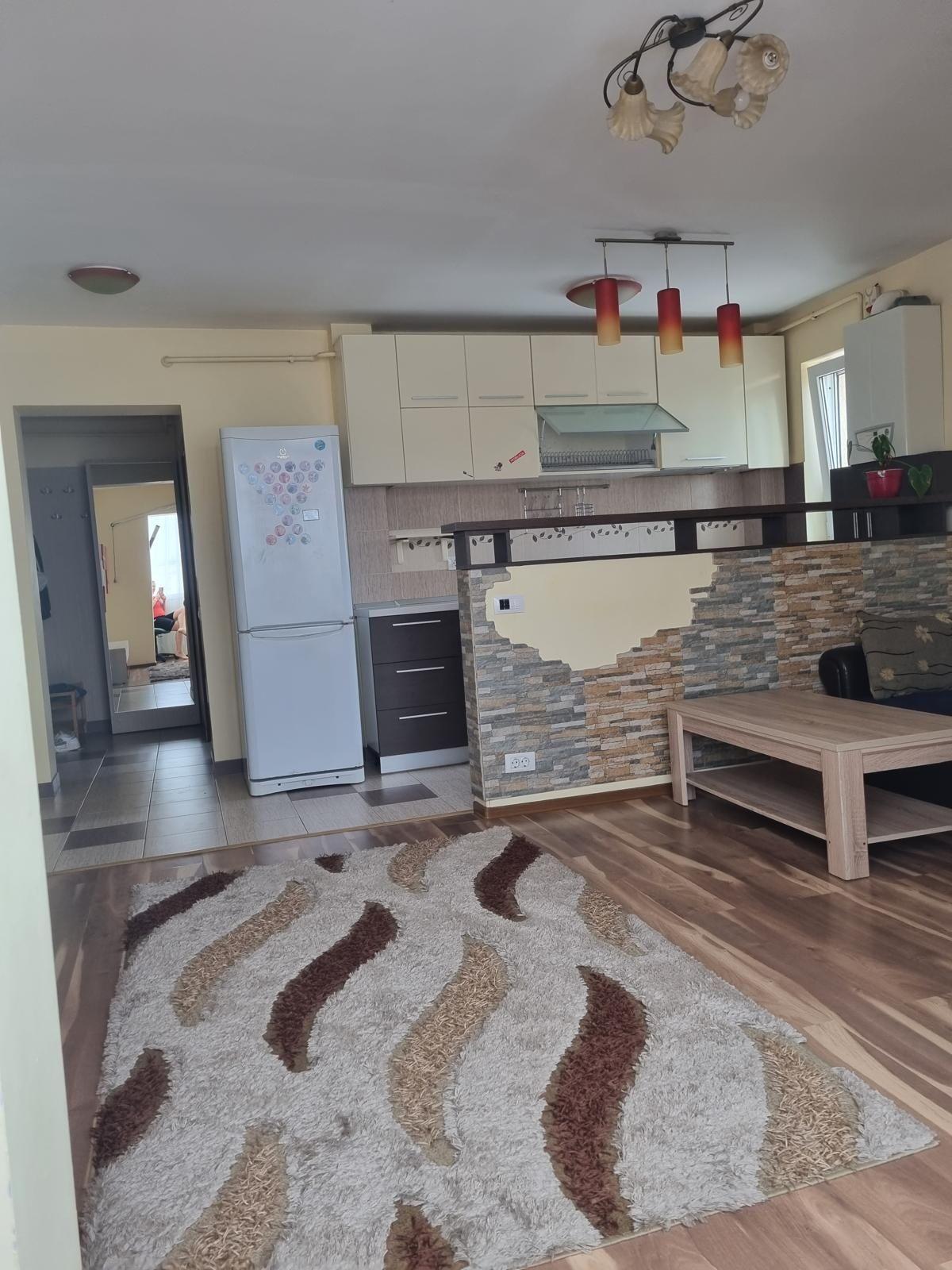 Apartament cu trei camere decomandat Păcurari lângă Alfa Bank - imagine 1