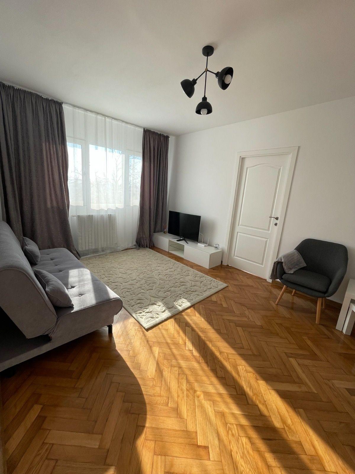 Persoana Fizica Inchiriez Apartament 2 Camere Bulevardul Primaverii Podu Ros