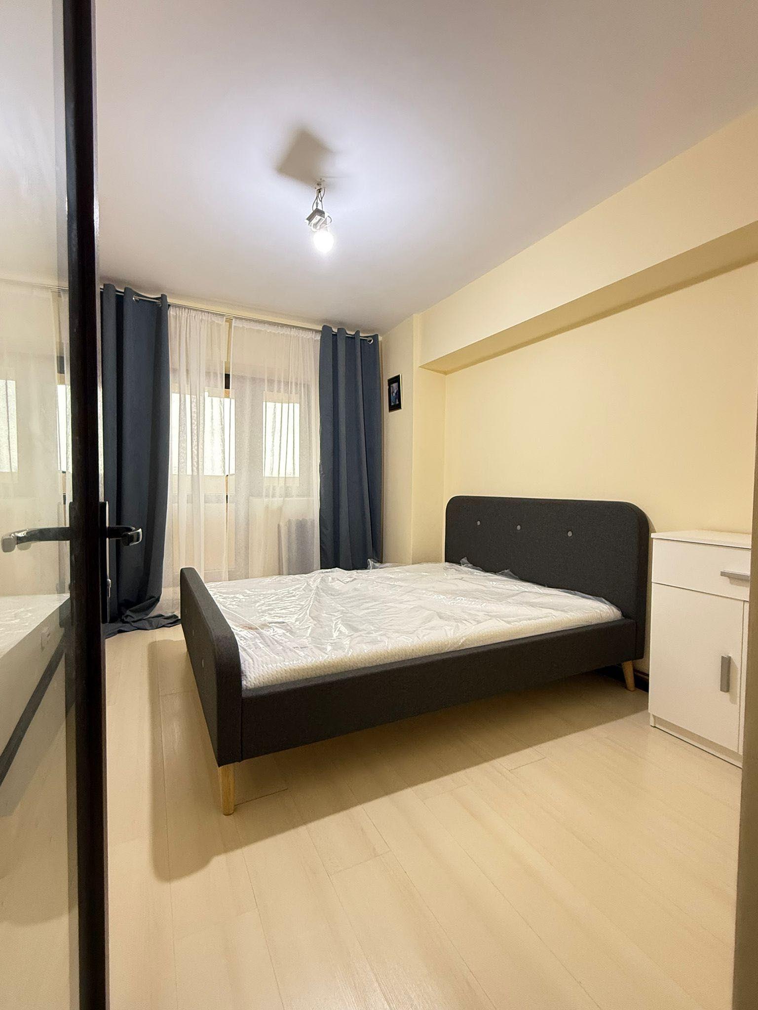Inchiriez apartament 3 camere semidecomandat capat cug - imagine 1