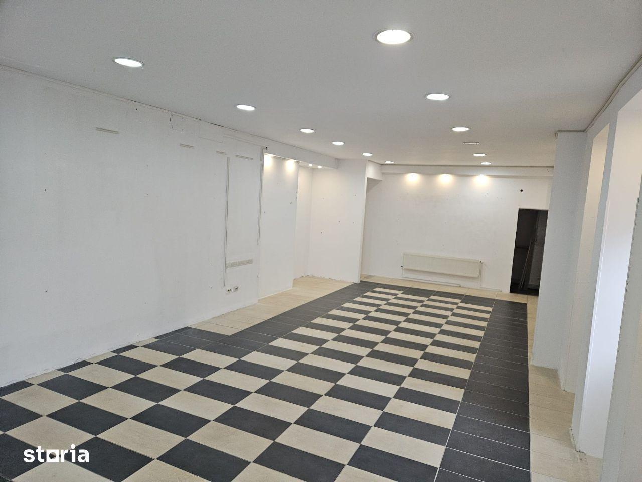 Proprietar, Nicolina II , 70 mp , Persoana juridica. 600 euro cu TVA