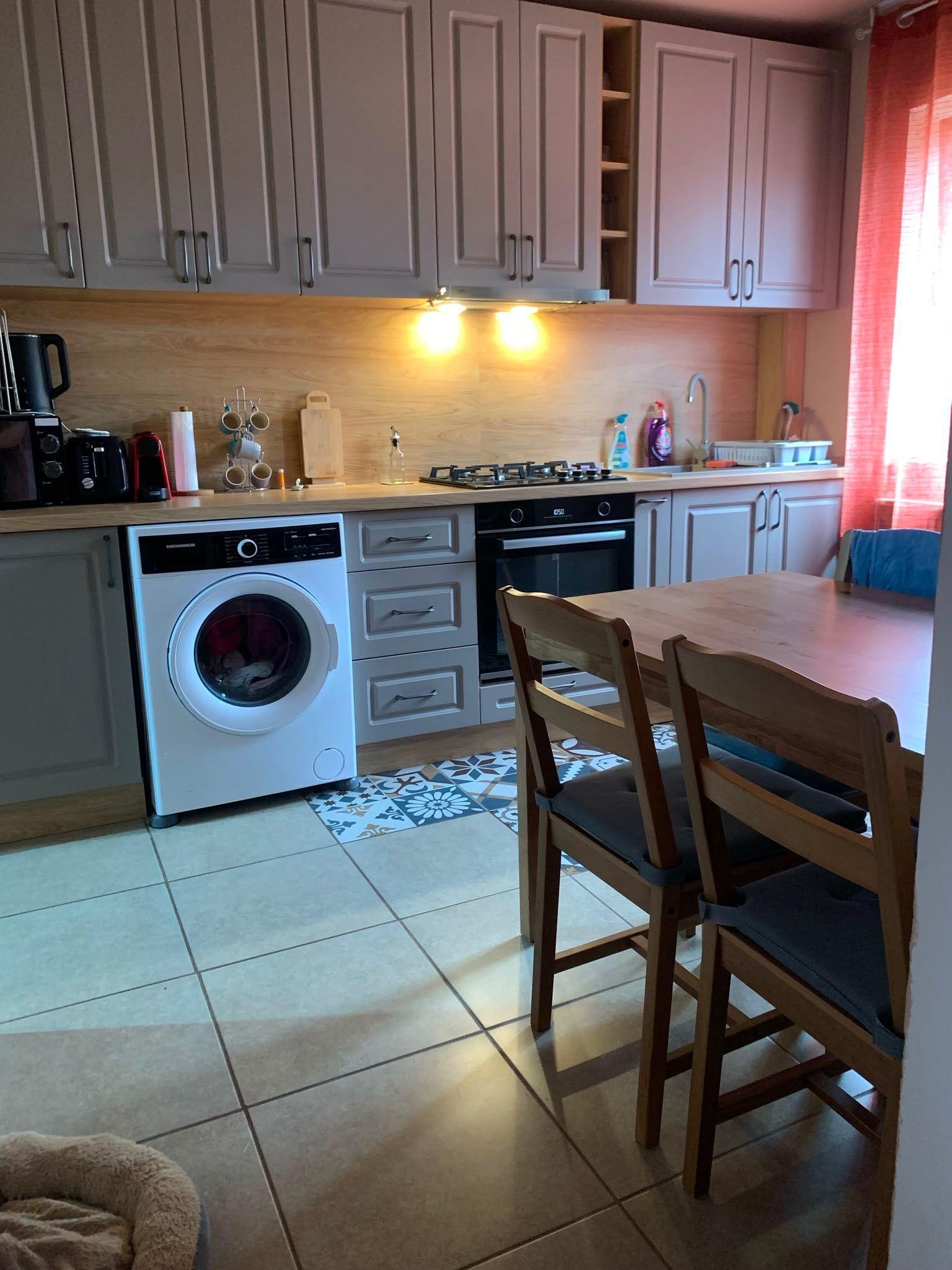 Vând apartament Gradiste - imagine 1