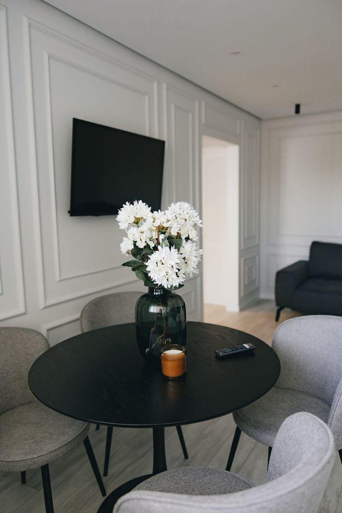 Inchiriez apartament două camere - lift + loc de parcare inclus!