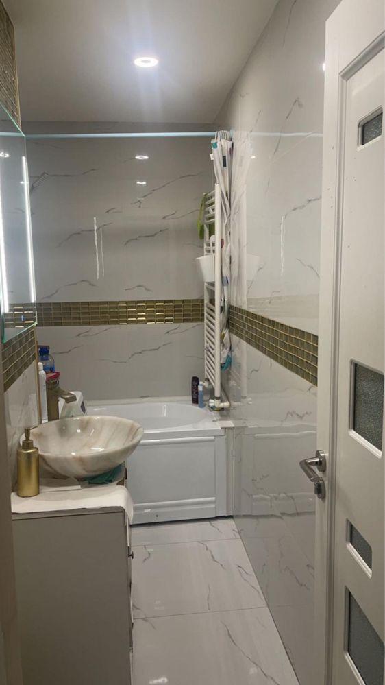 Apartament 3 camere decomandate | Parter | Ideal locuință sau afacere | Str. Mioriței, Bacău | 77.000 € negociabil”.