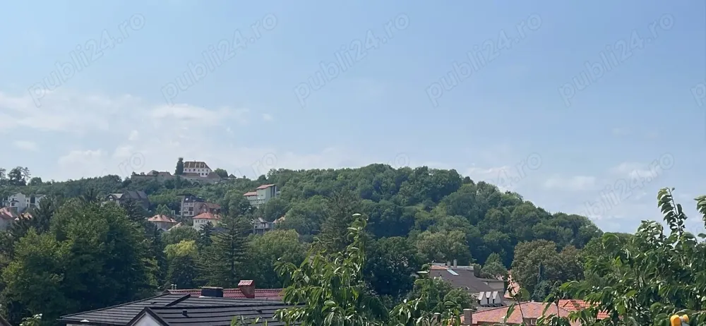 Casă de vânzare ocazie - imagine 1