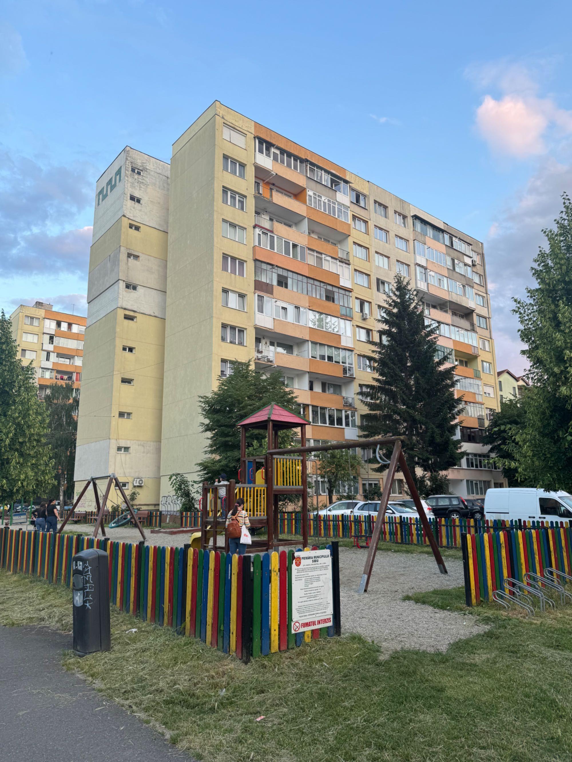 Apartament de vanzare  zona 0 - imagine 1