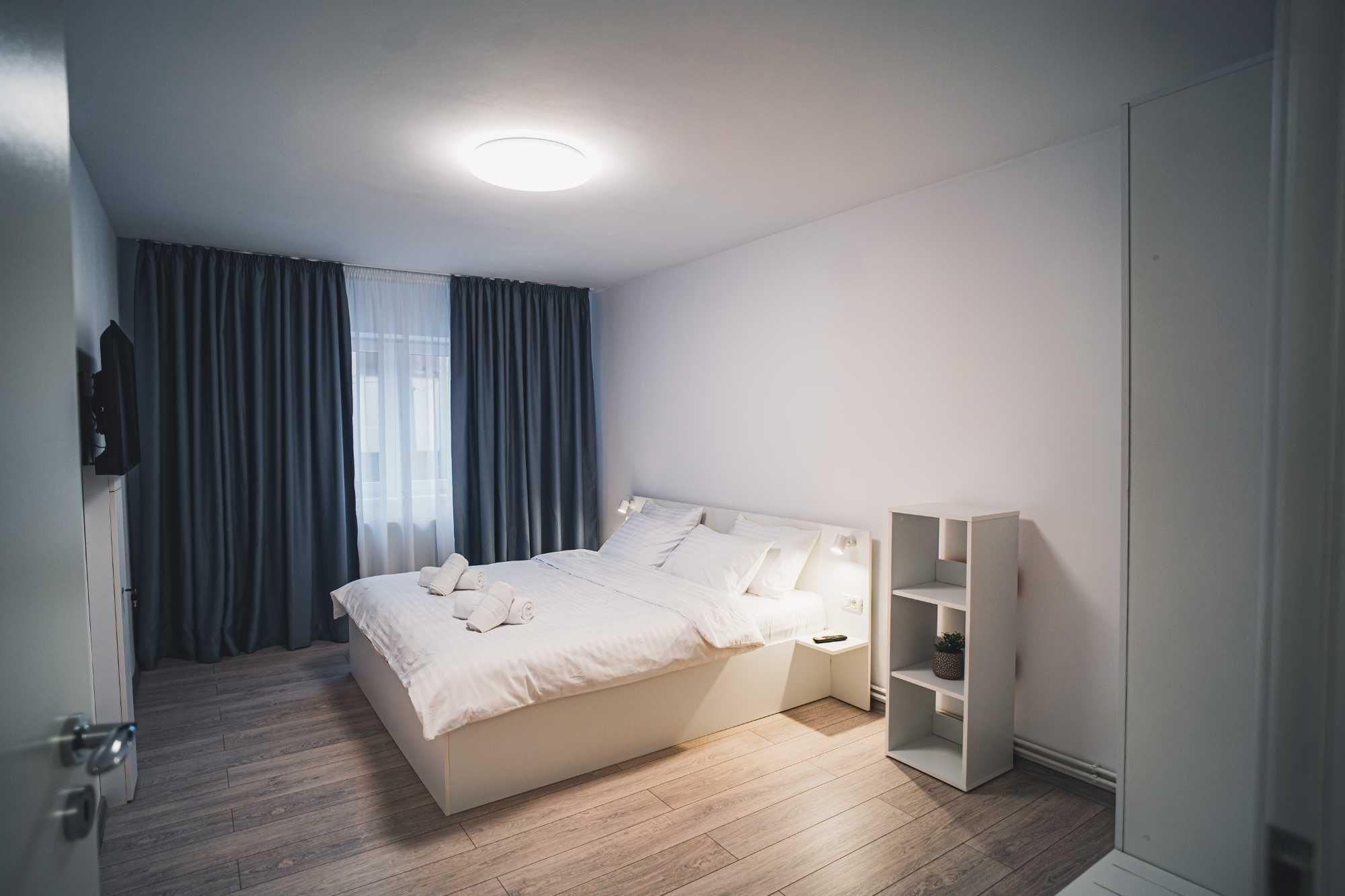 Apartament 2 camere decomandat 55 mp utili Etaj 1/4 zona Terezian