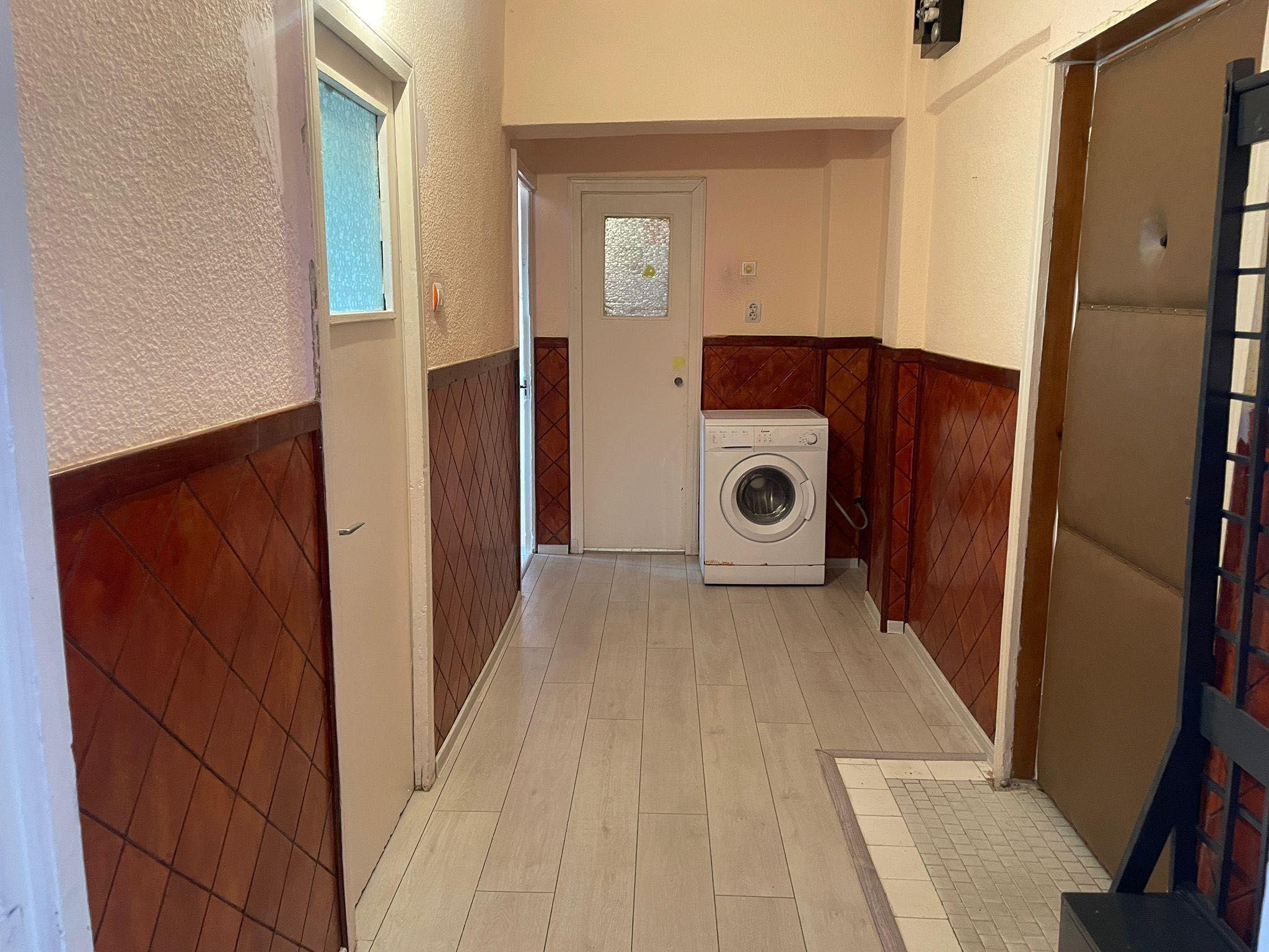 Vând apartament 2 camere in calea nationala