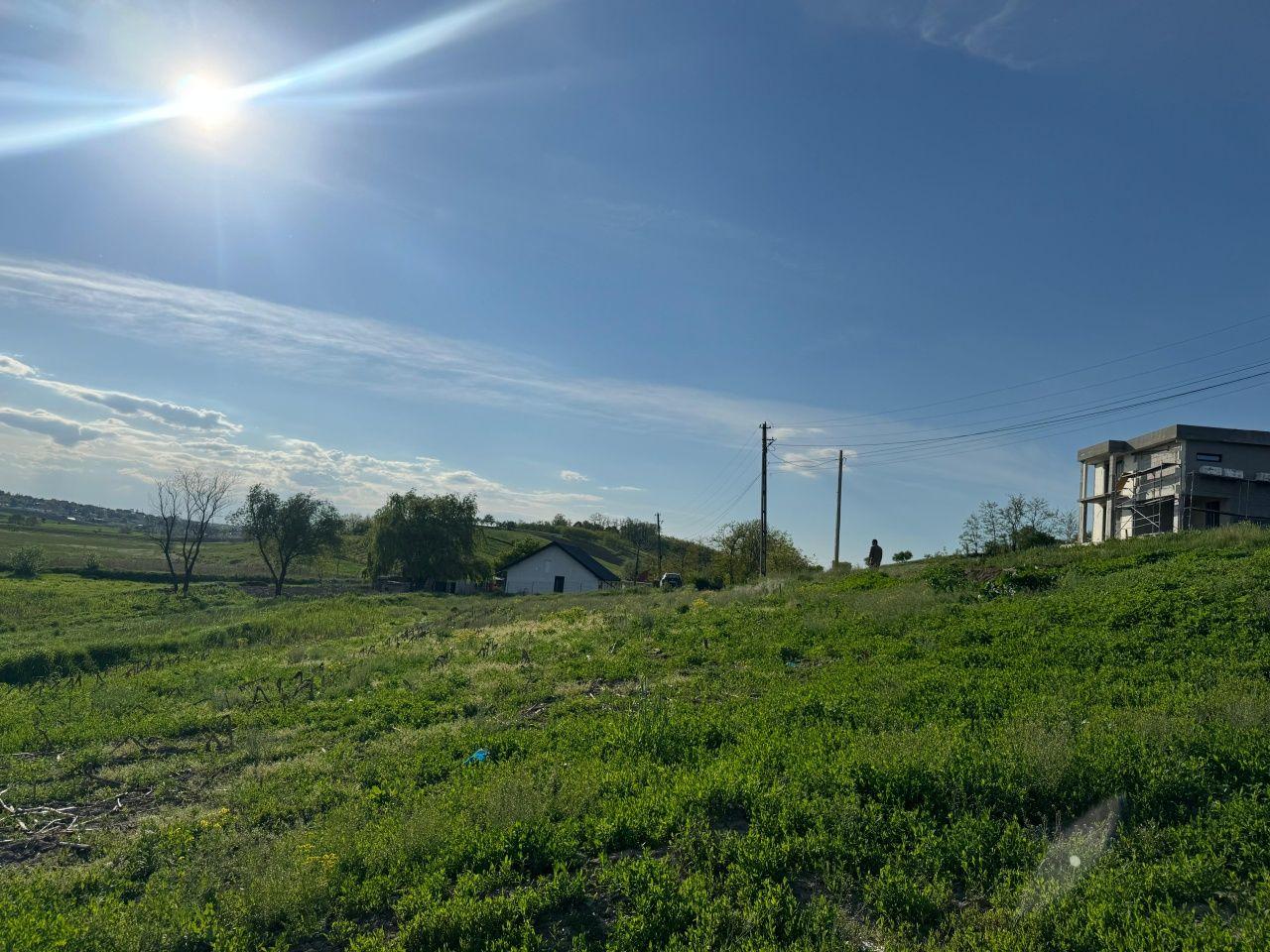 Teren intravilan,3950mp. Roșiori parcelez 1300mp.i! - imagine 1