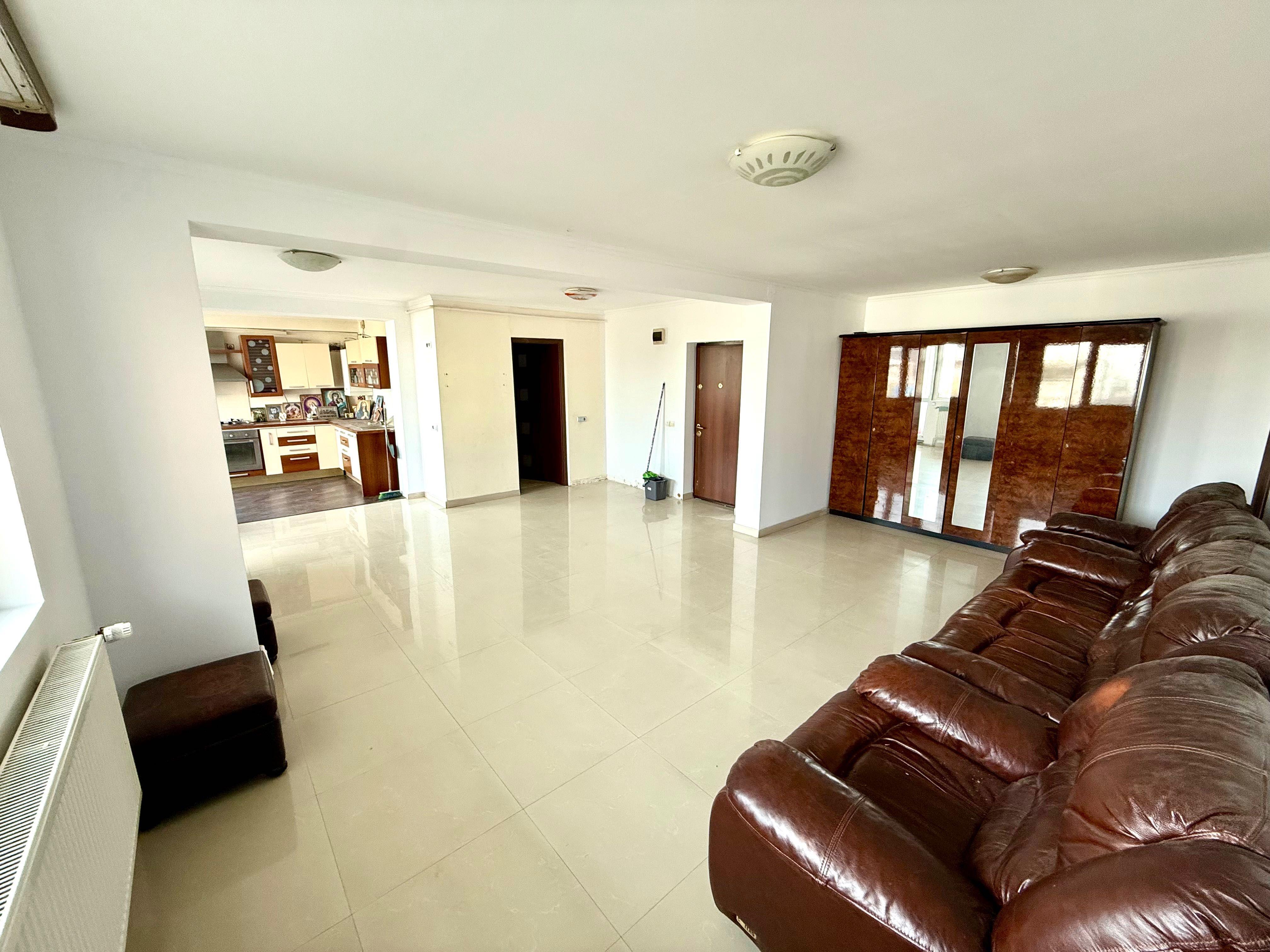 Apartament de Vanzare - imagine 1