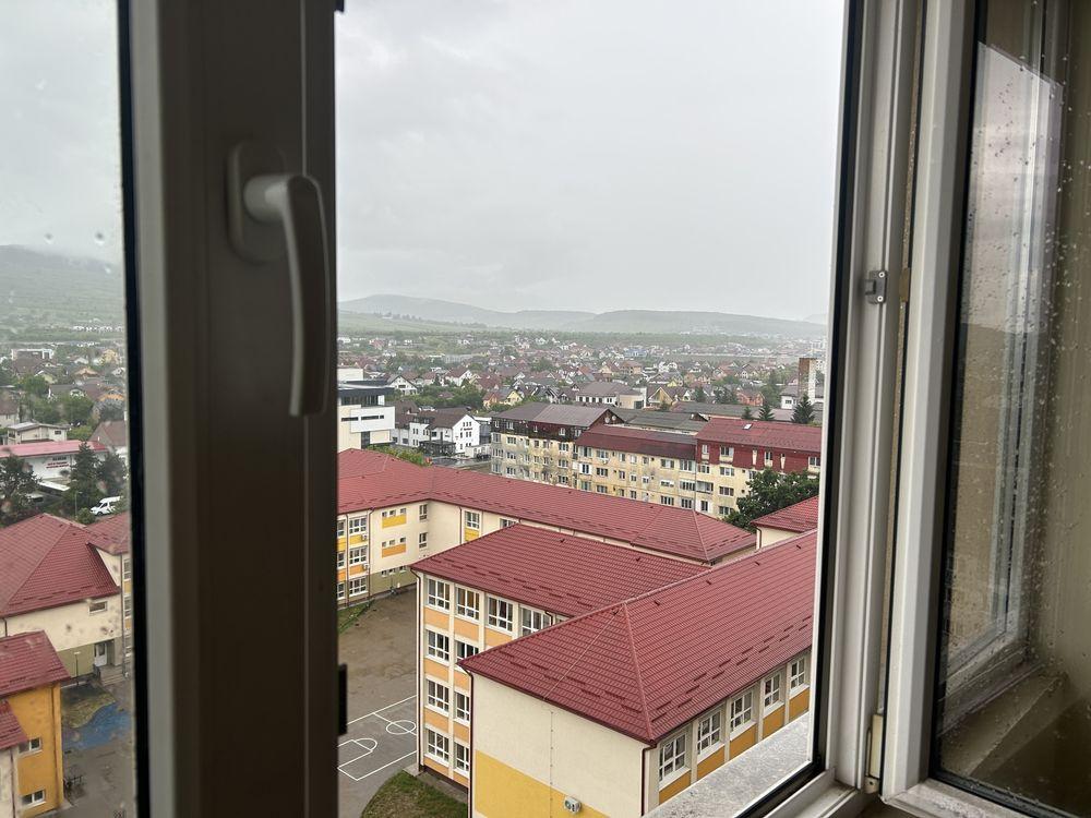 Persoana fizica vand apartament cu 4 camere