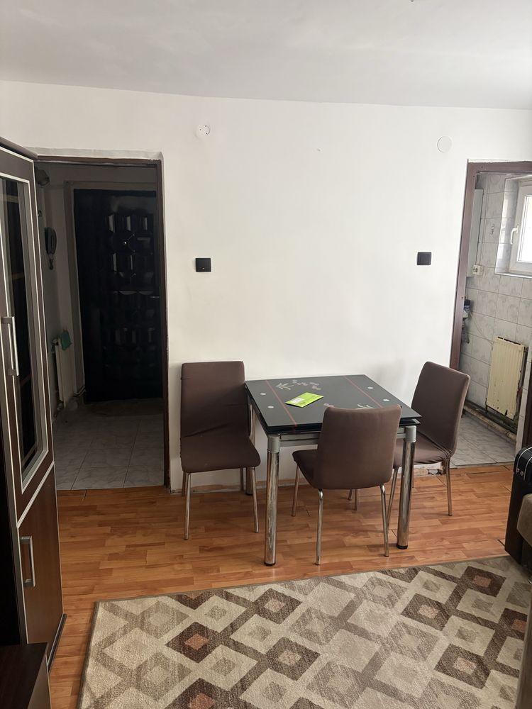 Apartament 2 camere zona 9 Mai