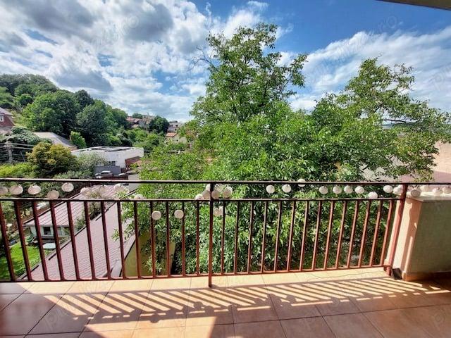 Apartament modern de inchiriat in zona centrala - imagine 1