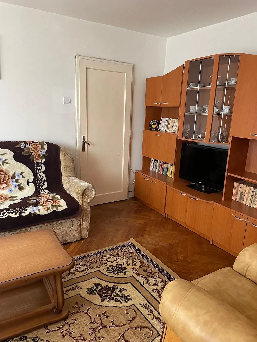 Proprietar ofer pentru închiriere apartament cu două camere