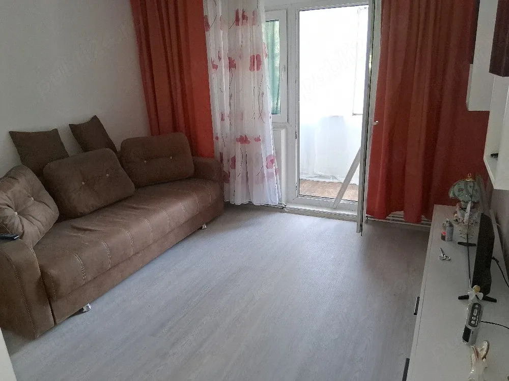 Inchiriez apartament 2 camere zona Astra