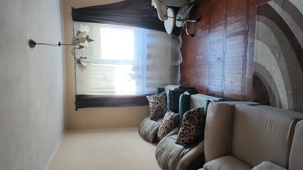 Vând apartament -direct proprietar