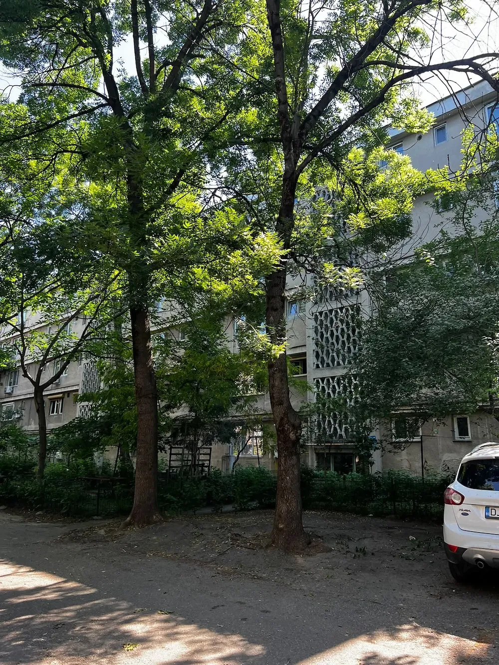 Apartament 3 camere, vedere trilaterală, zonă liniștită