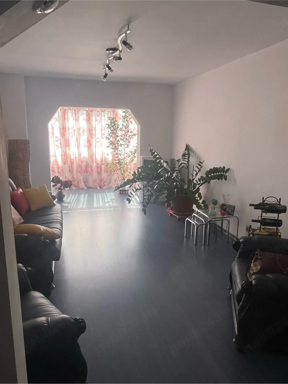 Apartament 3 camere  etaj 1 Traian