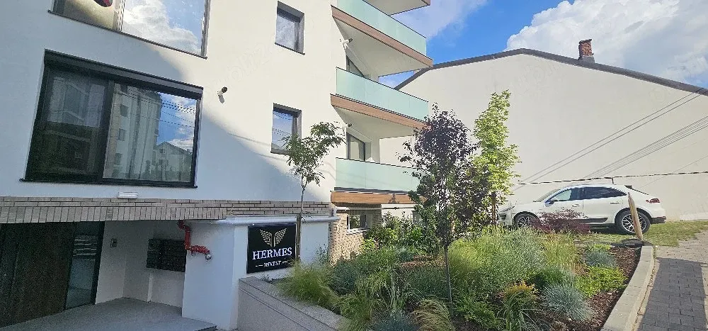 Închiriez apartament zona cetrala - imagine 1