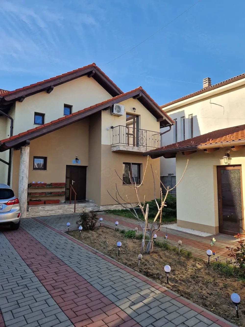 Casă Premium  La Cheie  în Bujac , Infrastructură Completă, Mutare Imediată! (Proprietar) - imagine 1