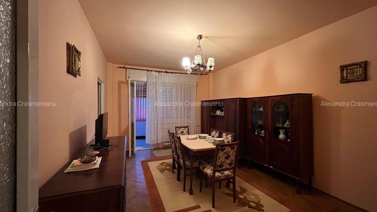 Apartament 2 camere spațios, zonă centrală Arad, boxă inclusă, direct proprietar