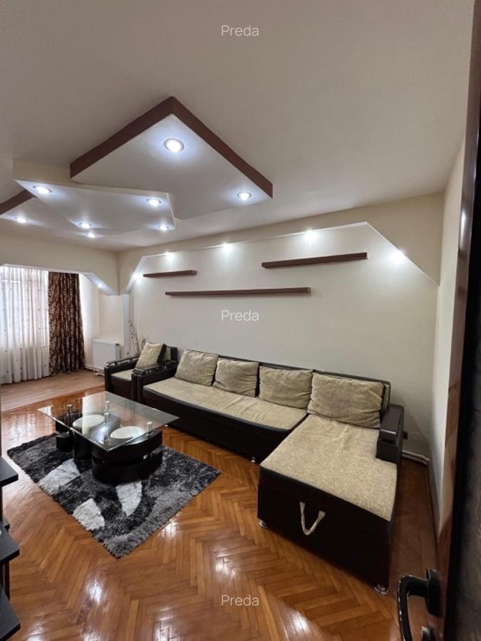Închiriez apartament 2 camere mobilat și utilat modern zona Garii - imagine 1