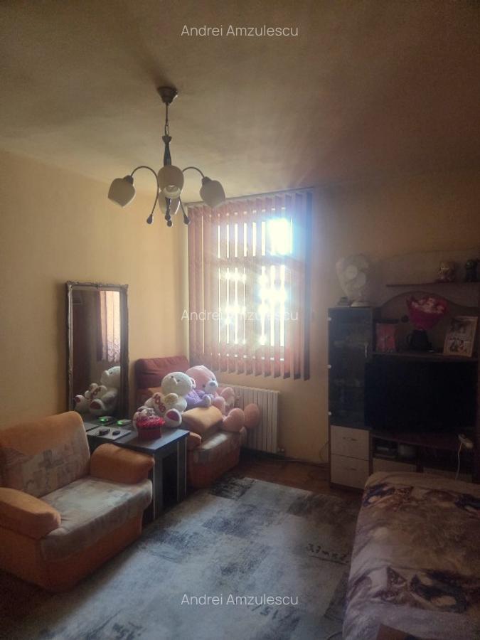Garsoniera decomandata, 36 mp, Str Spaniei , aproape de Parcul  Puskin