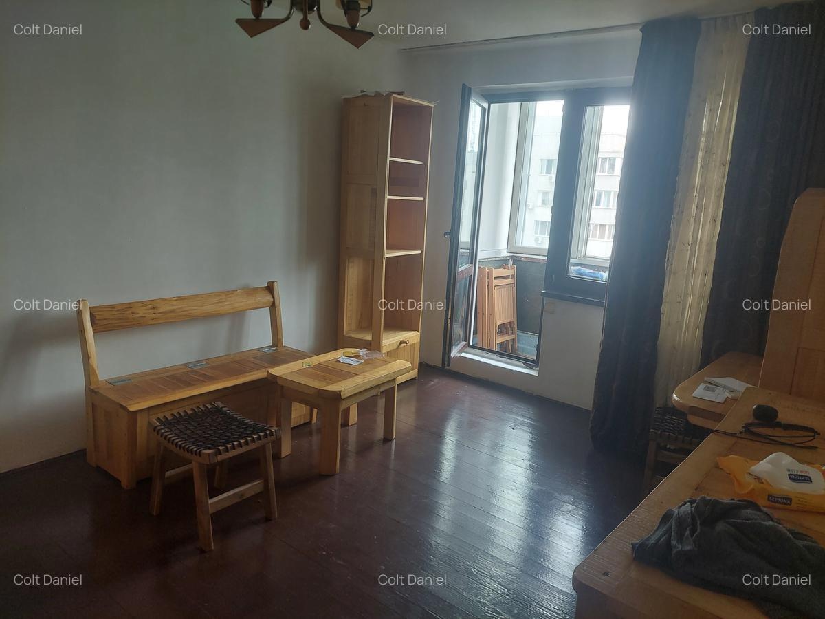 ofer foto pe whatsapp.  Garsoniera decenta (r) 250 +250