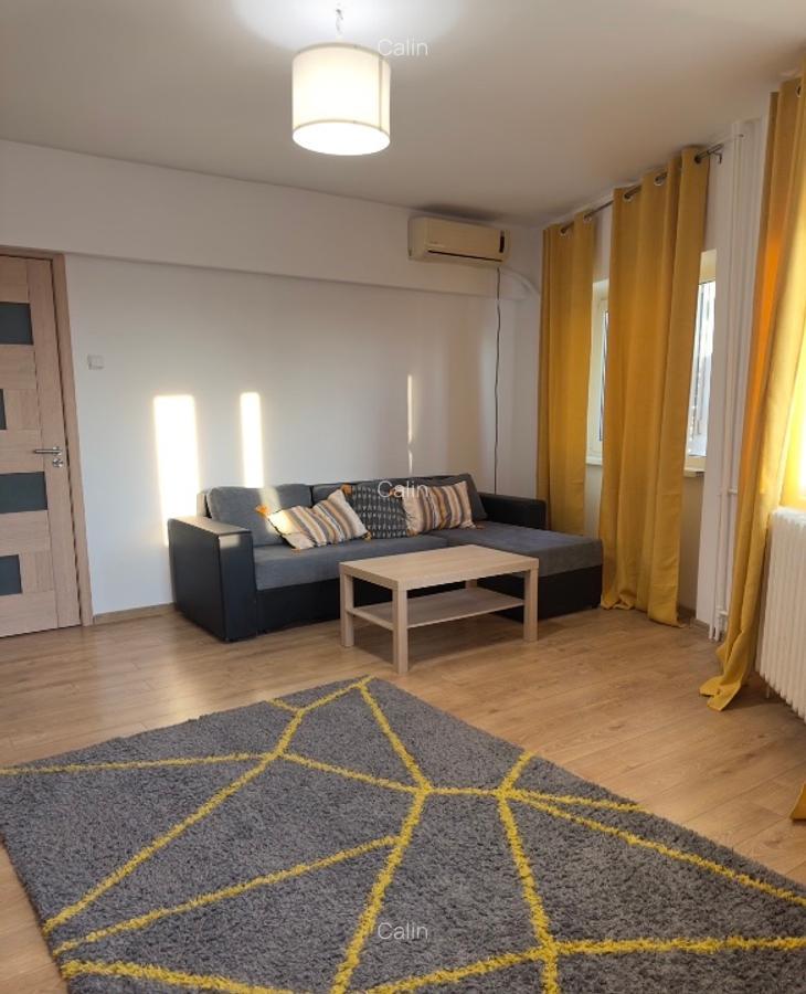 Închiriez apartament cu 2 camere