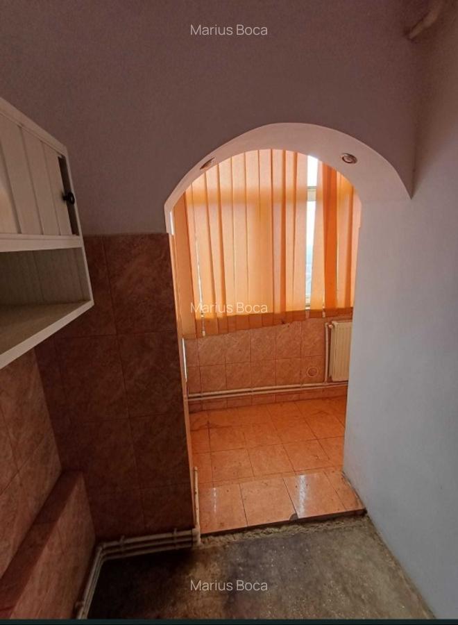 Apt 2 camere decomandat , Tg Jiu