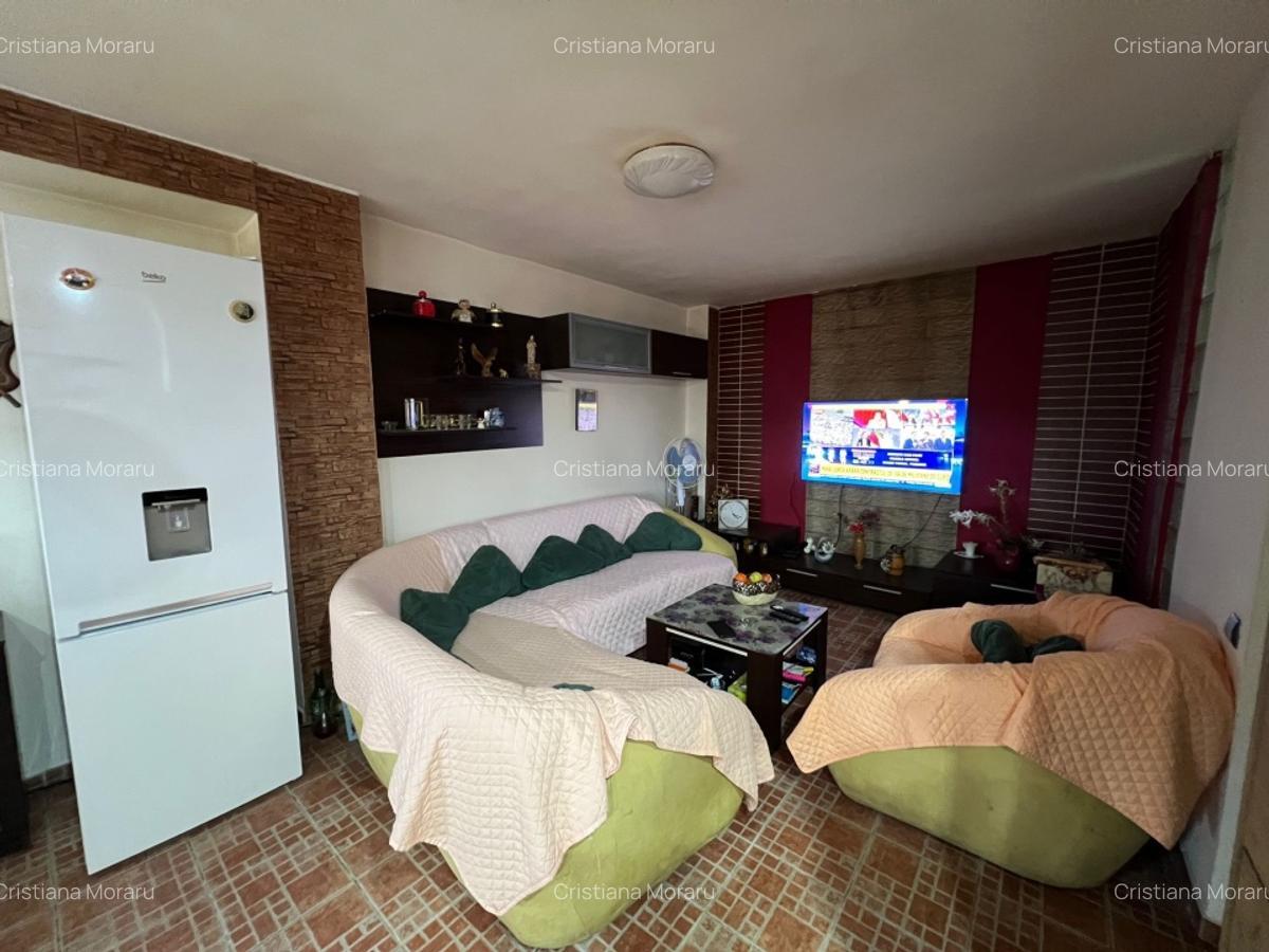 Proprietar- vind apartament 3 camere 2 bai 2 balcoane ziona Soarelui