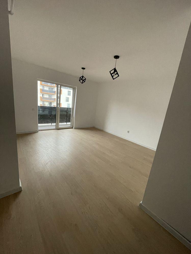 Vand Apartament  Finisat