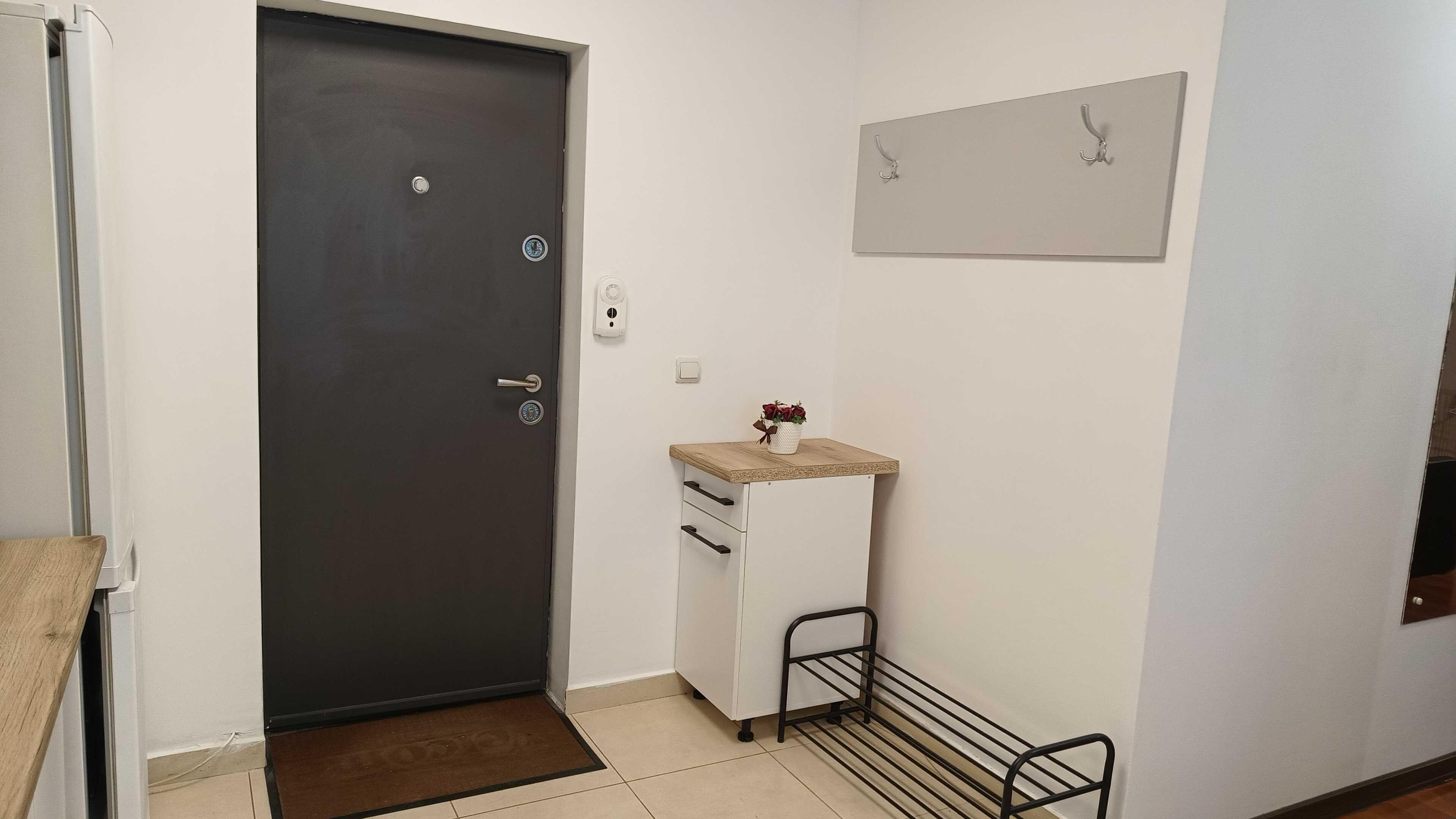 Închiriez apartament cu un dormitor