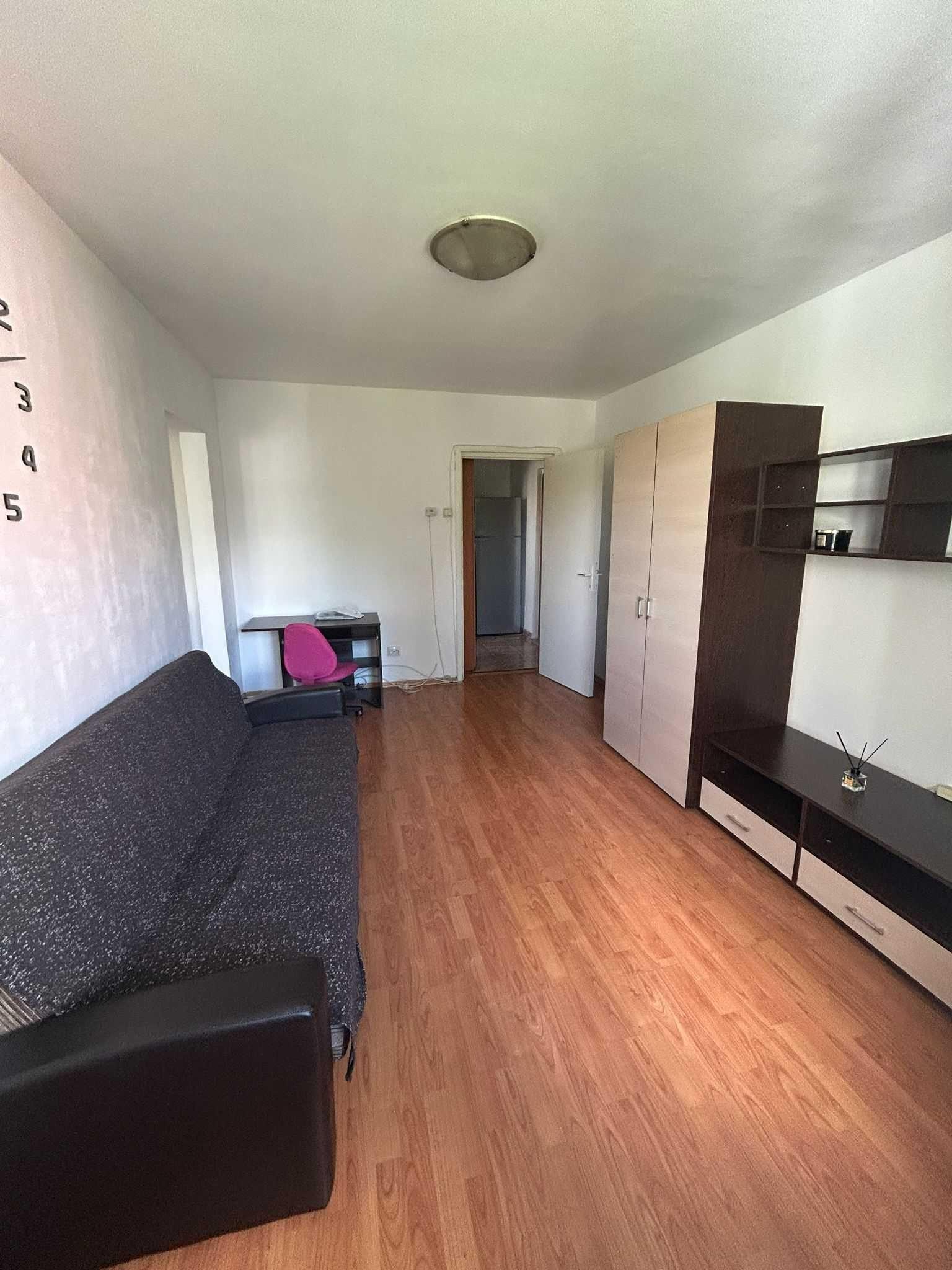 Inchiriez apartament 2 camere zona bucium