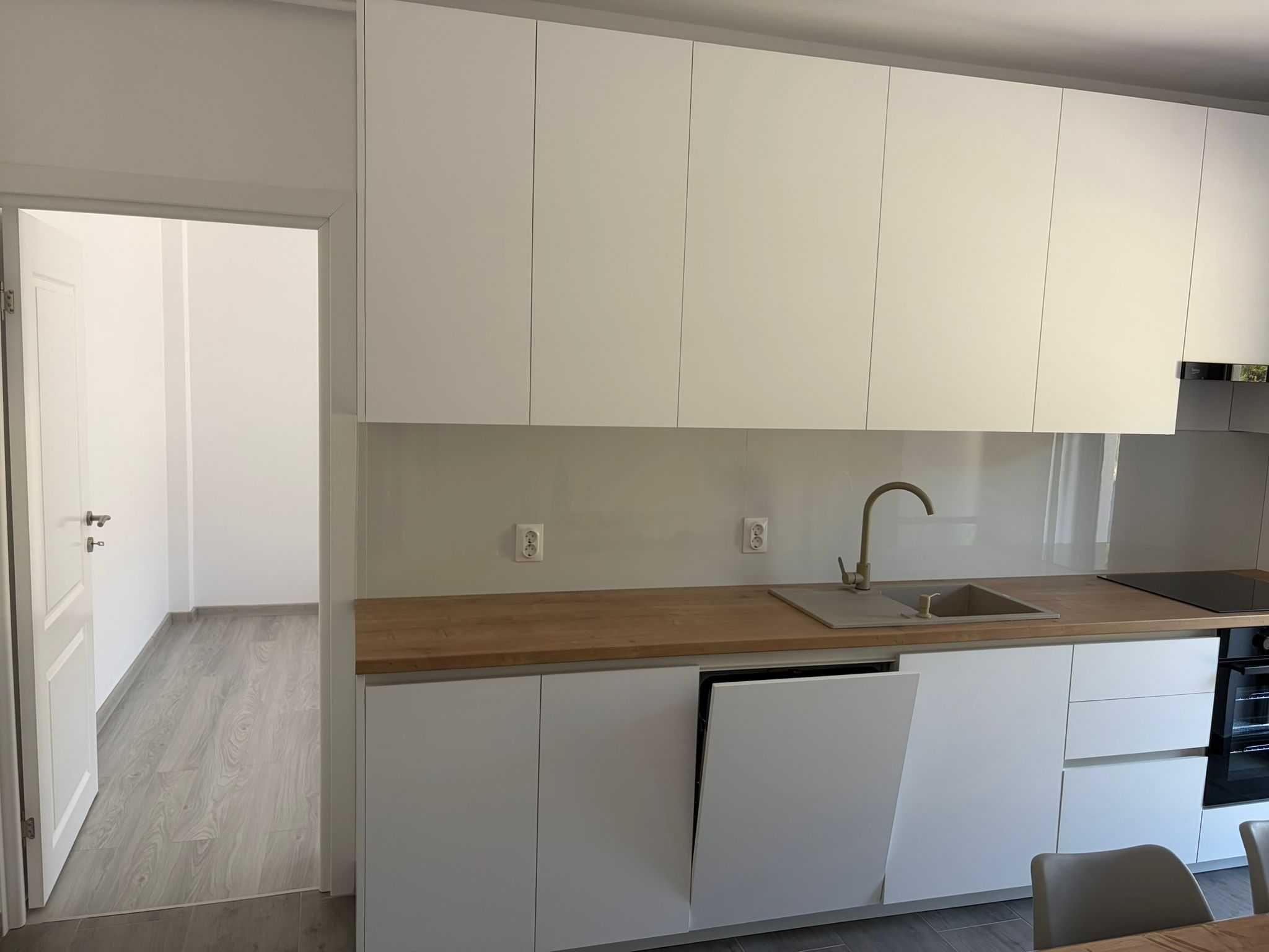 Inchiriez apartament nou in Apahida