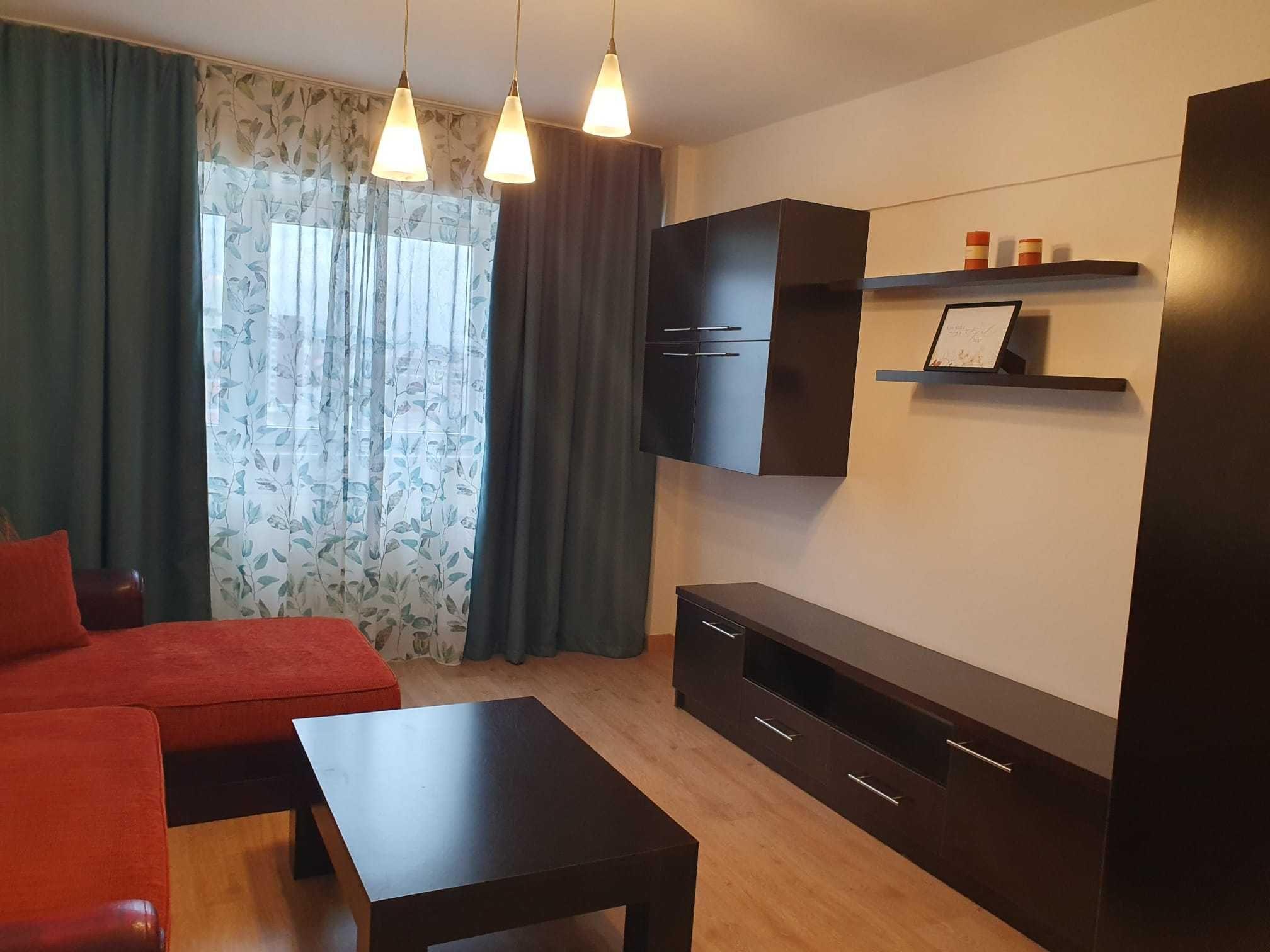 PF Inchiriere apartament 2 camere decomandate zona Intre Lacuri