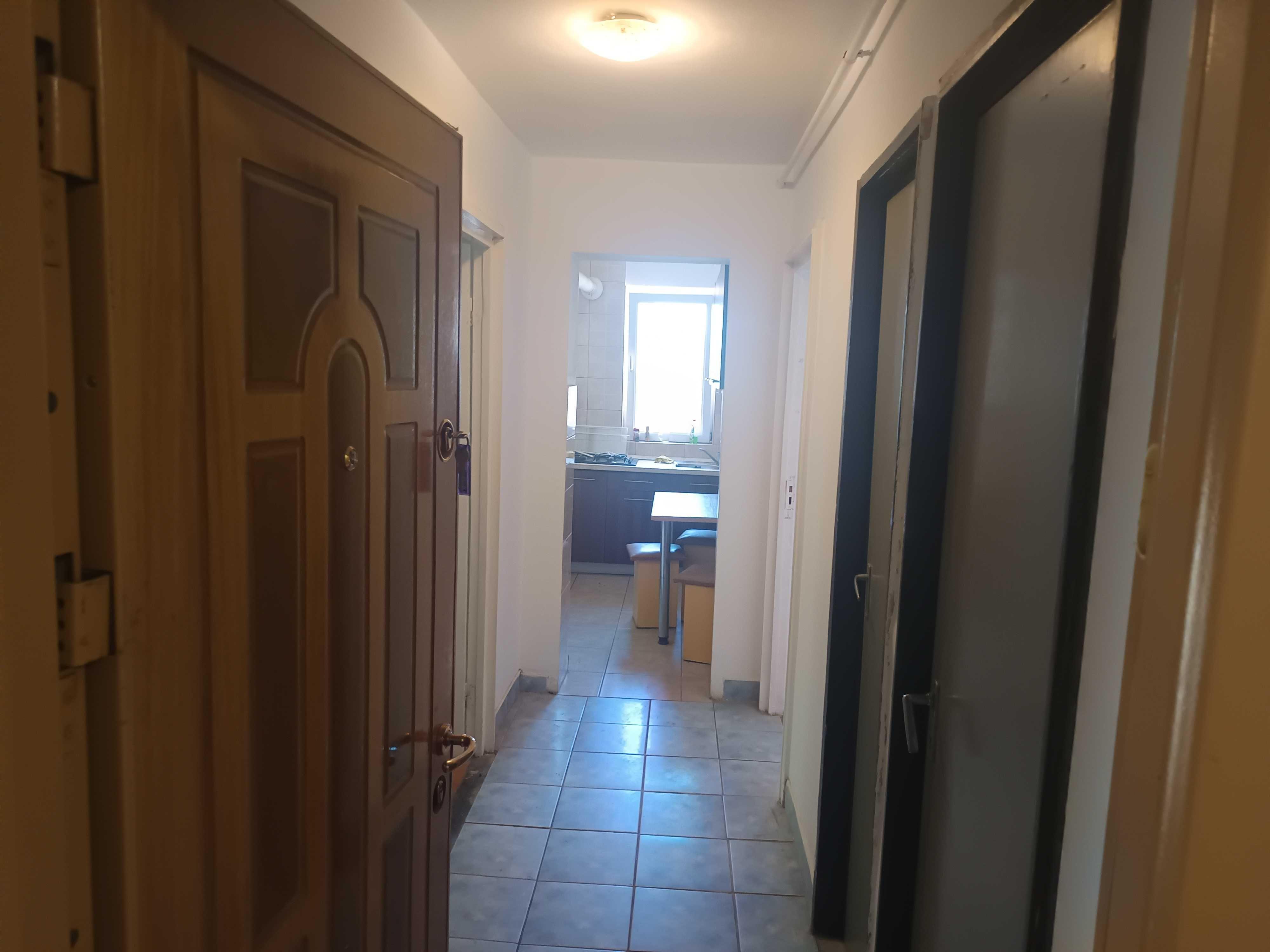 Apartament de închiriat