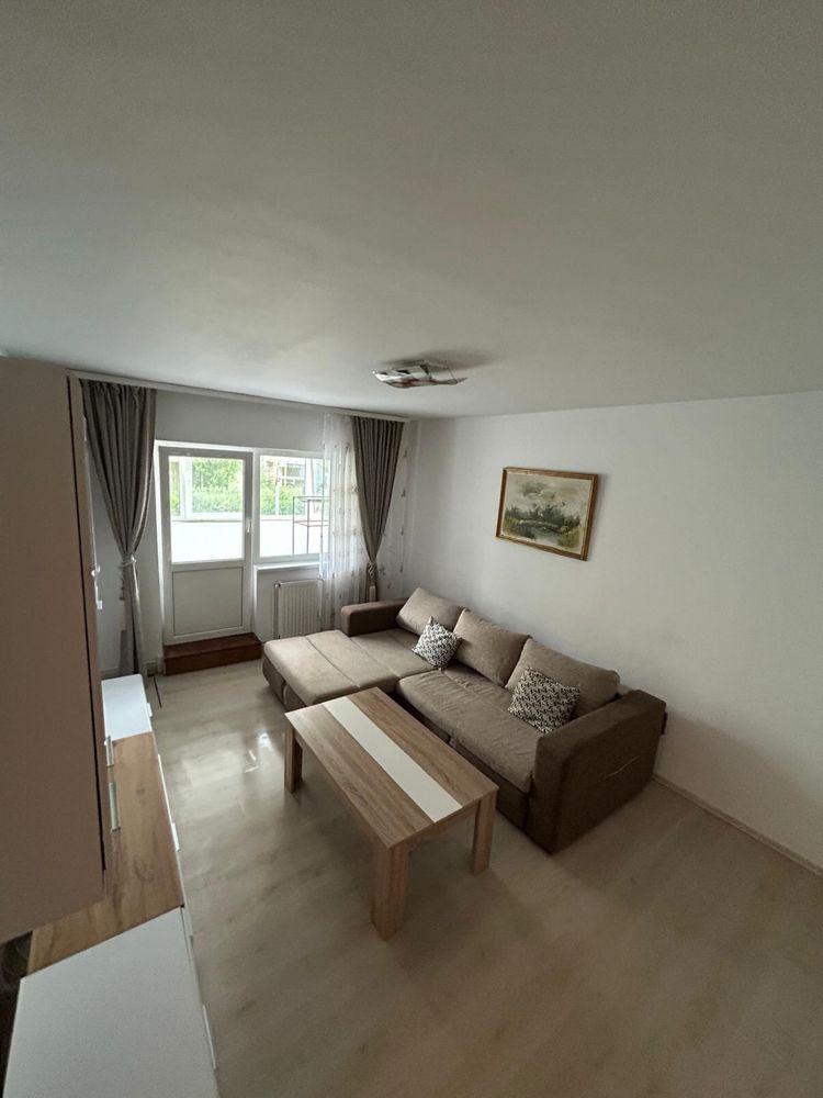 Vand apartament decomandat parter din 4 parter inalt