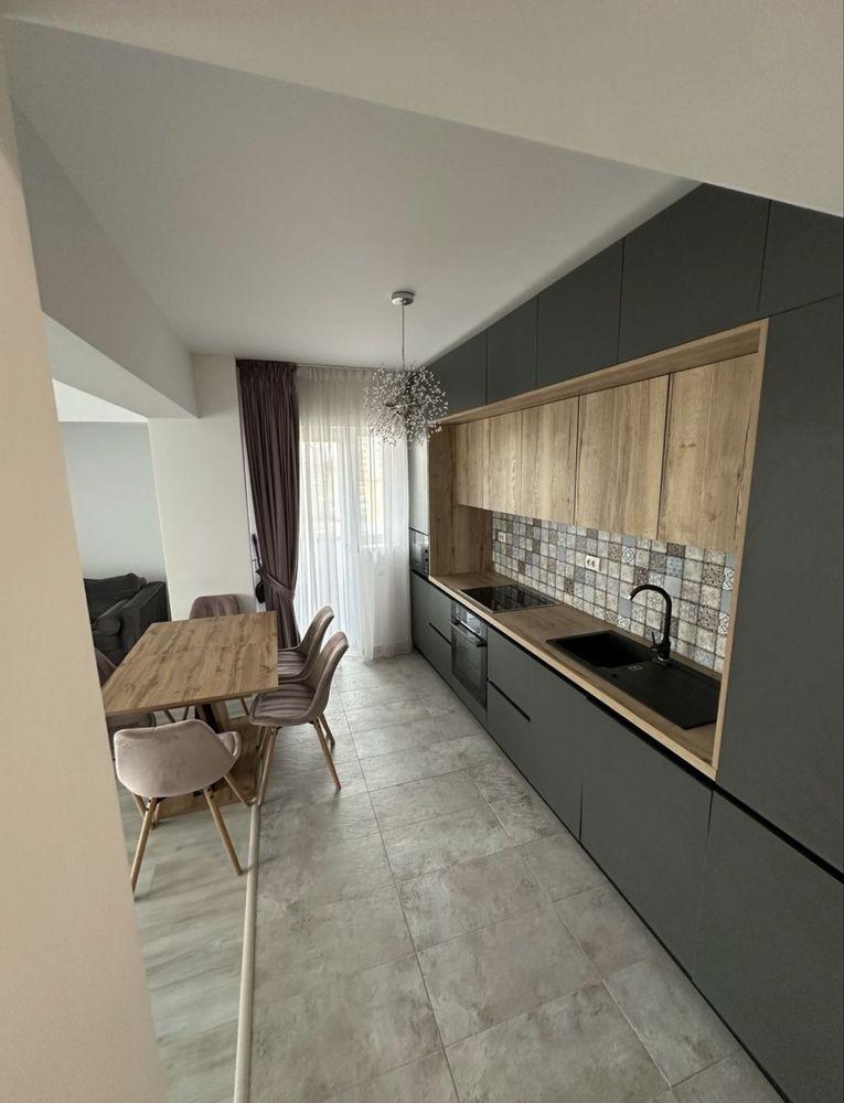 Inchiriez apartament 2 camere Brasov