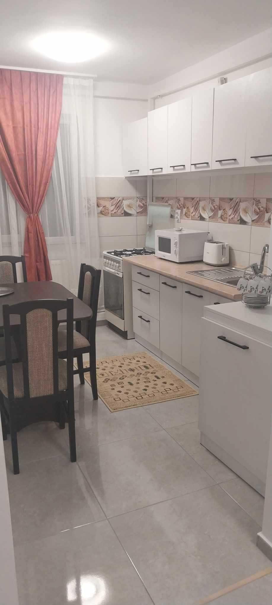 • Zona Premium Tomis Nord - 2 camere Decomandat - Renovat , Mobilat si Utilat