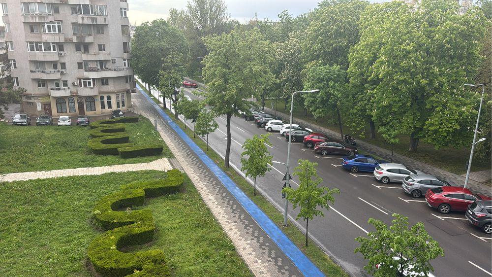 Oferim spre inchiriere 3 camere zona Spital