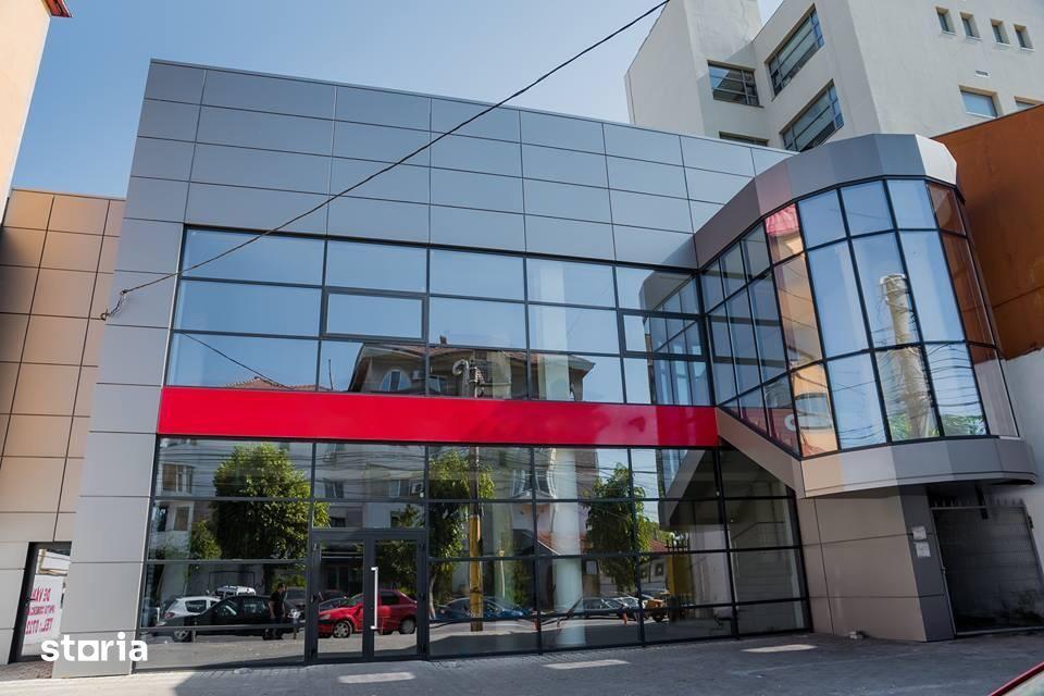 Delfinariu,spatiu modern central Birouri/Clinica