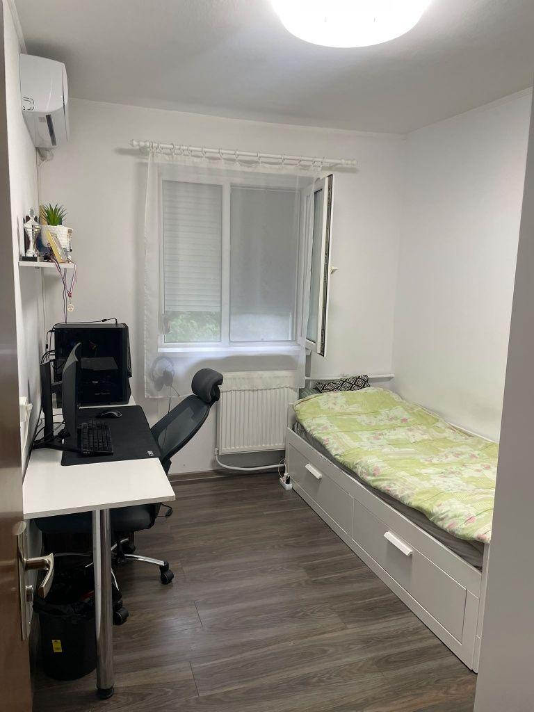 Vând apartament 3 camere tip X - imagine 1