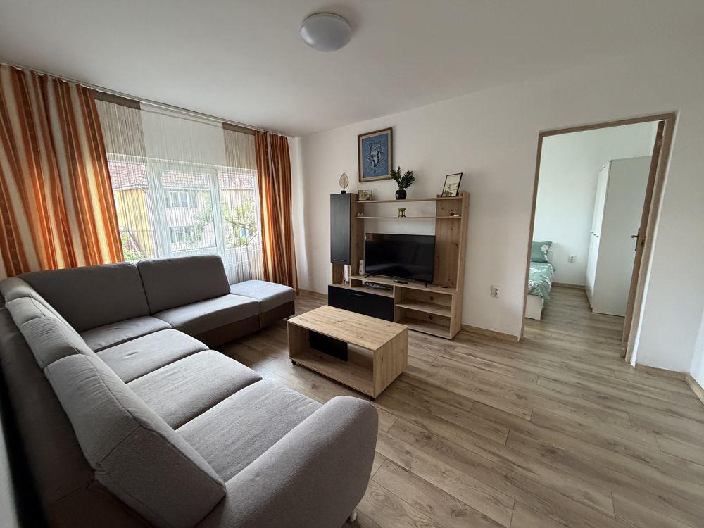 Apartament de închiriat