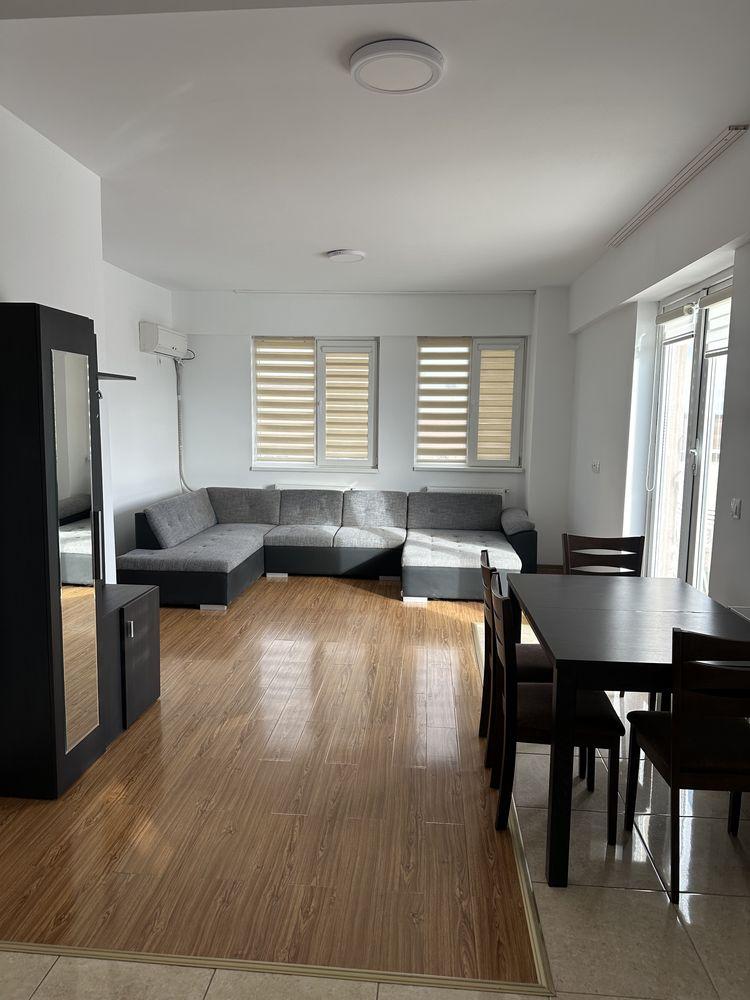 Inchiriez apartament 9 Mai