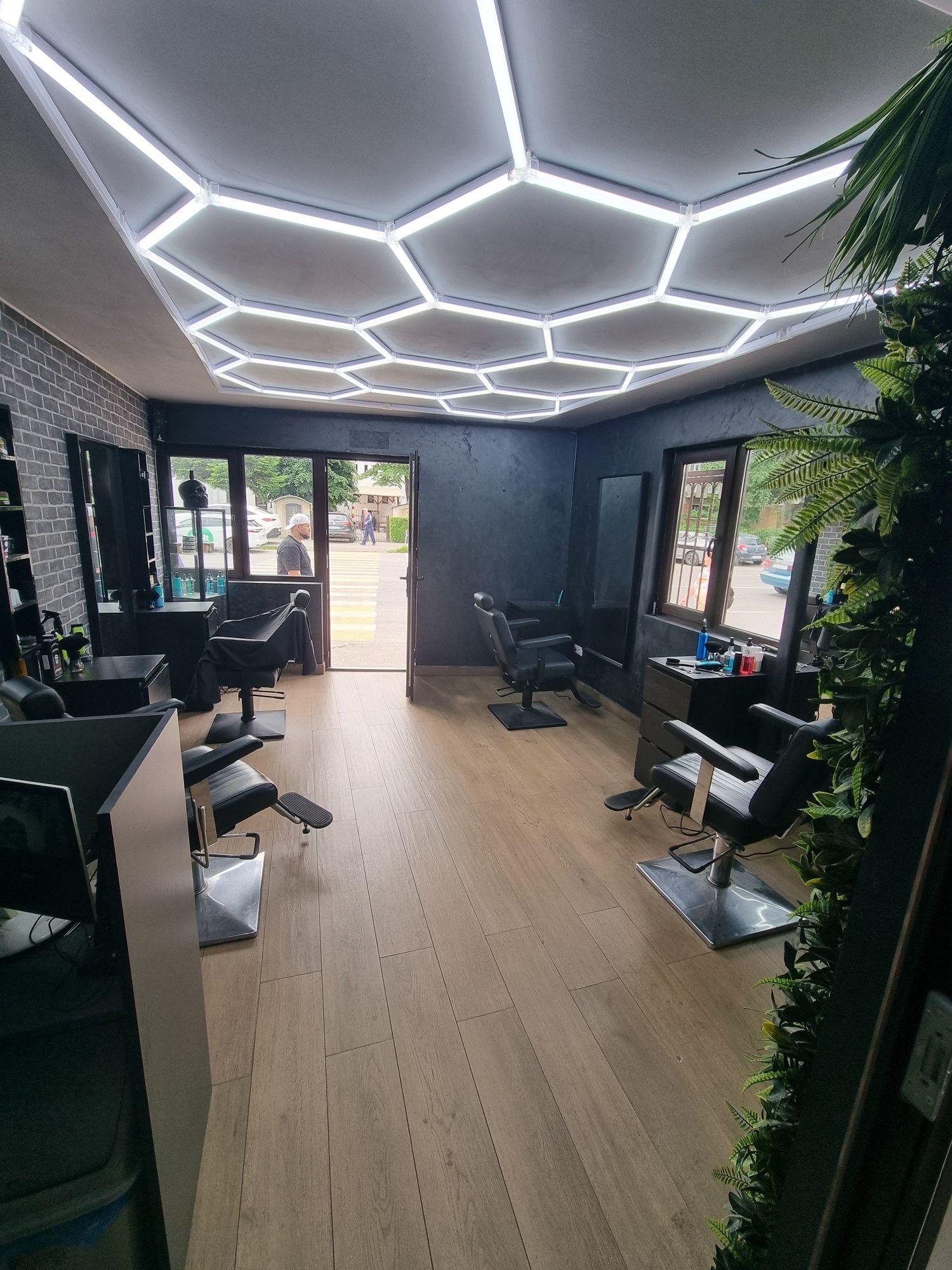 Inchiriez spațiu comercial 32 mp